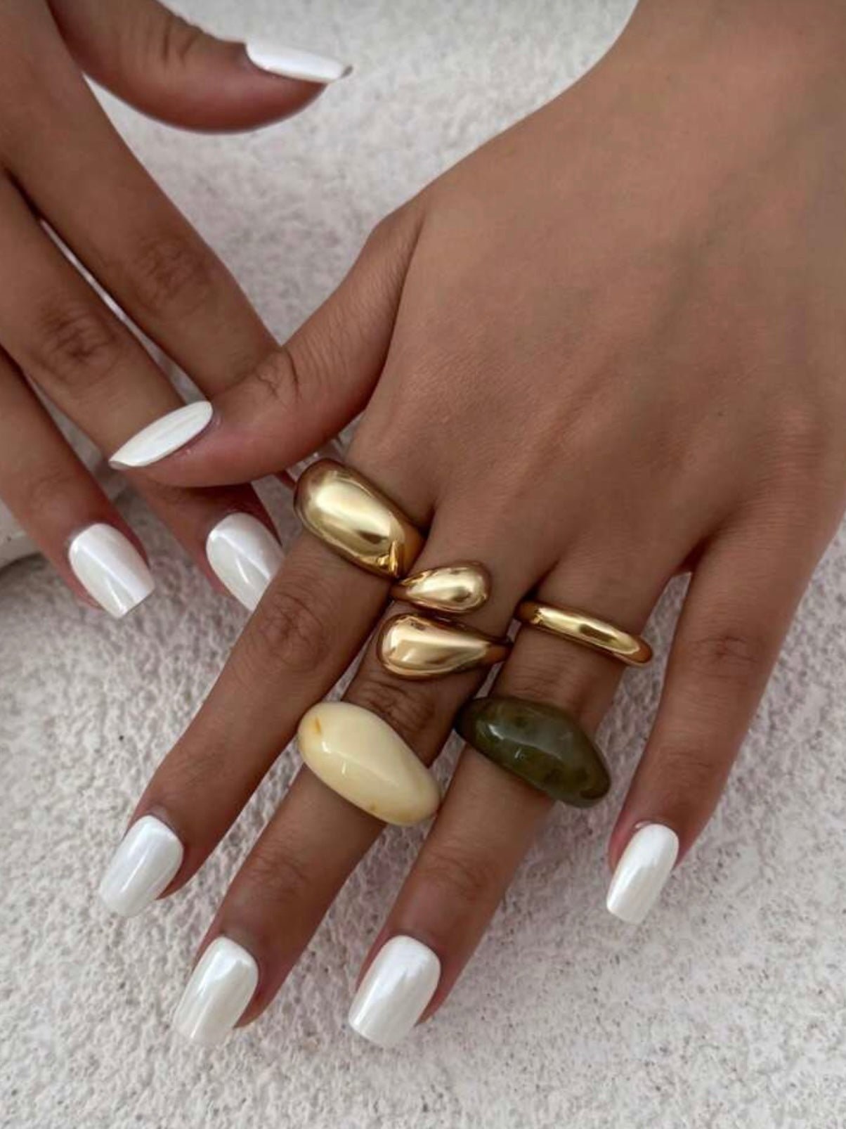 Botton | Anillo con detalle redondo